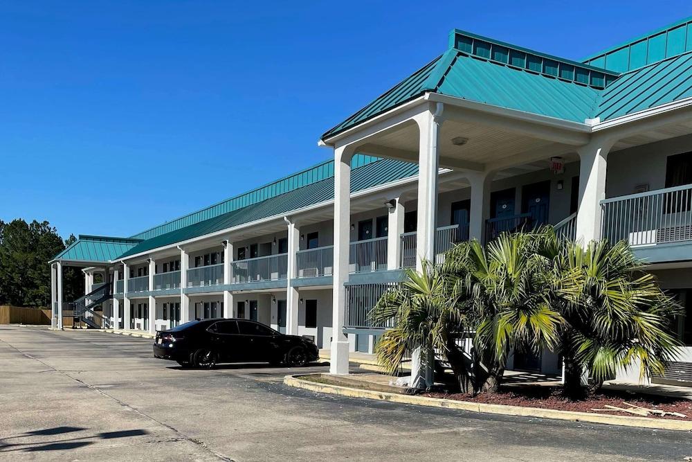 במוטל Baymont By Wyndham Biloxi - Ocean Springs מראה חיצוני תמונה